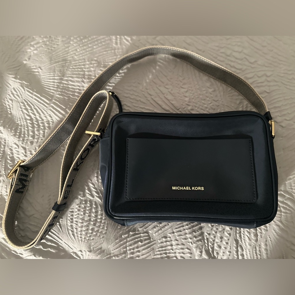 Michael Kors Jetset crossbody bag